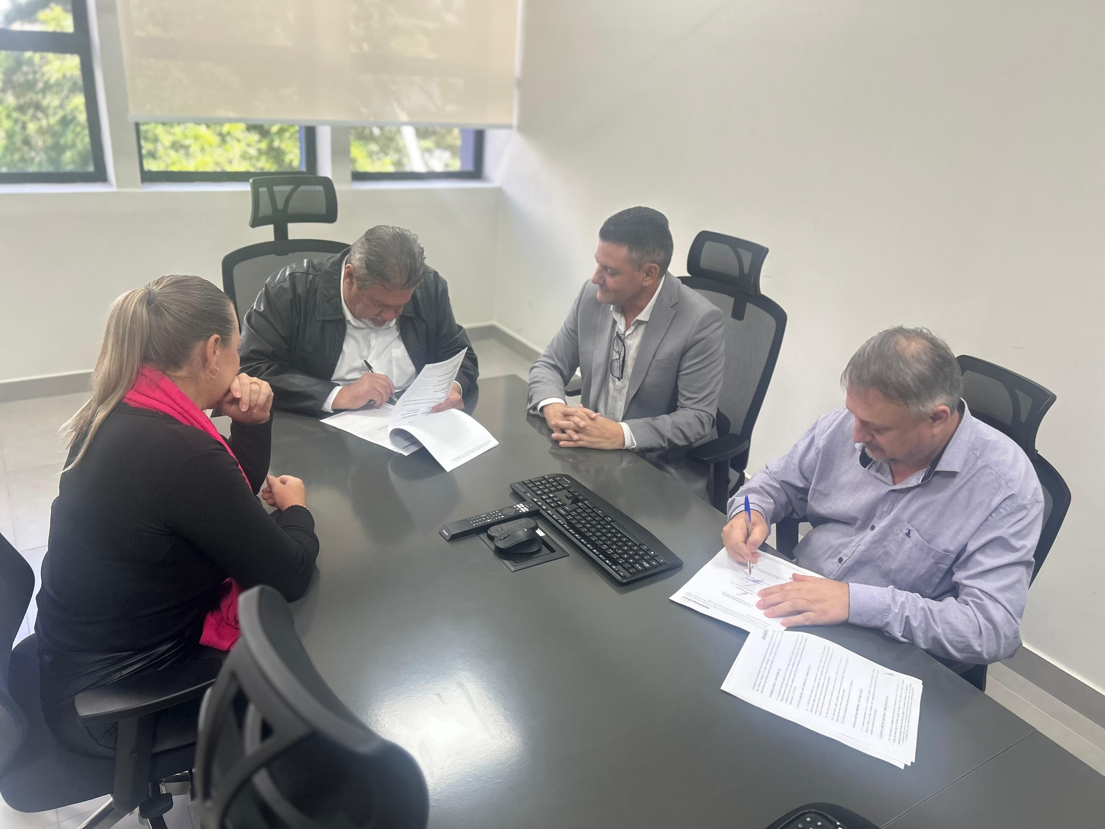 Assinatura S.R.Trivelato.jpeg